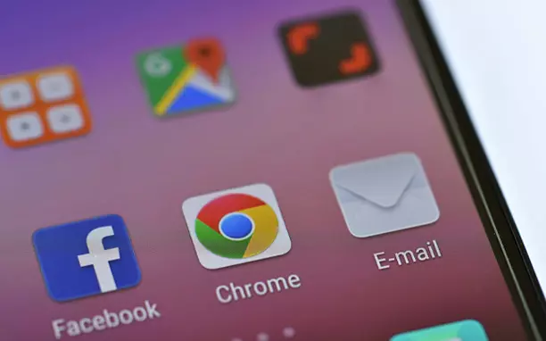 Arte ilustrativo referente a buscar aplicaciones